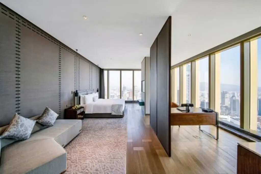 Нанкин: Nanjing Golden Eagle International Hotel