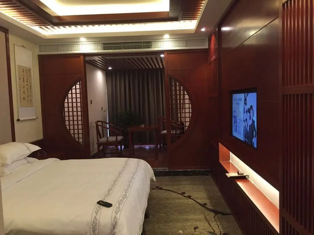 Чэнду: Mingshan Hotel