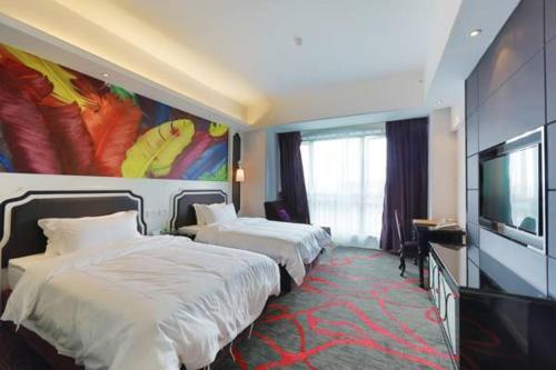 Чэнду: Eiffel Hotel