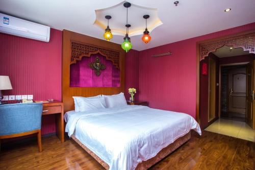 Чэнду: D6HOTEL-Wuhouci