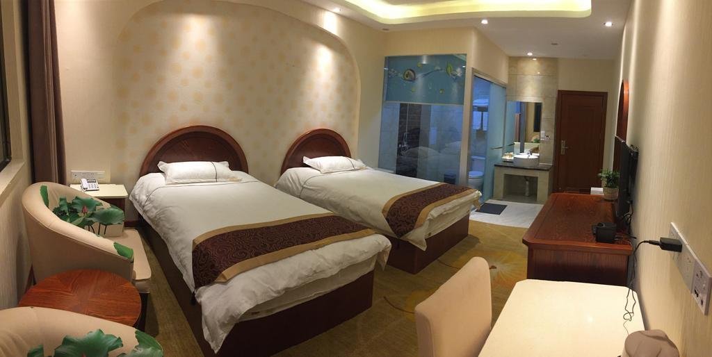 Куньмин: Bai Nian Sheng Shi Hotel