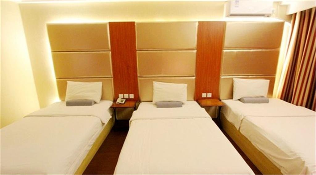 Циндао: Starway Hotel Qingdao Taidong Pedestrian Street