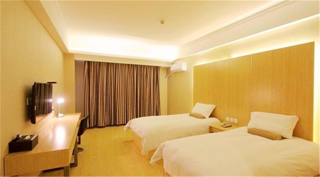 Циндао: Starway Hotel Qingdao Taidong Pedestrian Street