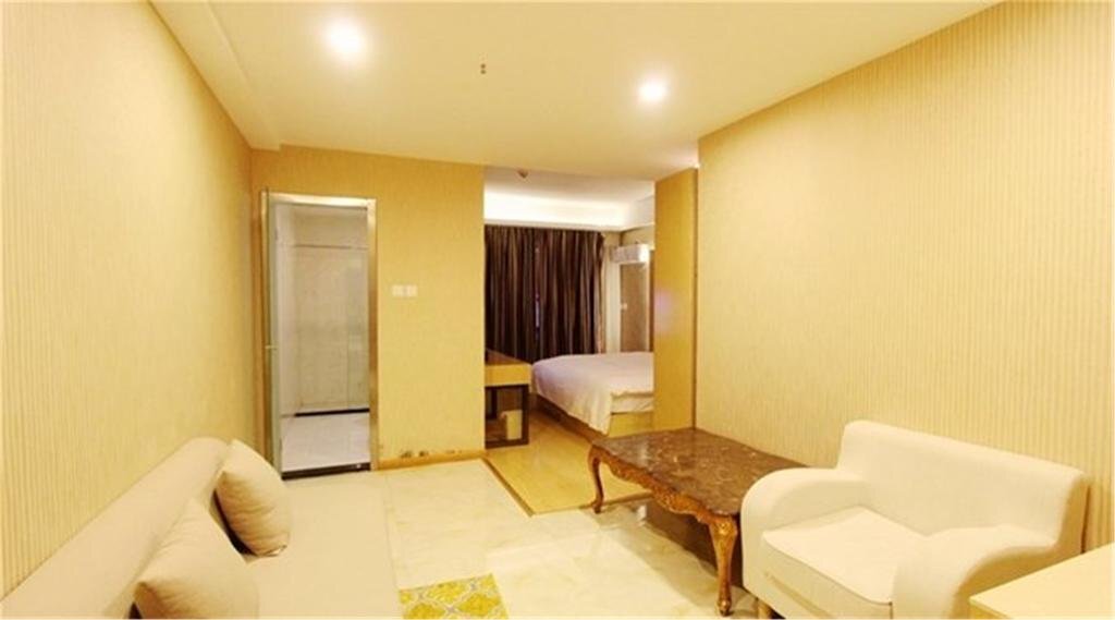 Циндао: Starway Hotel Qingdao Taidong Pedestrian Street