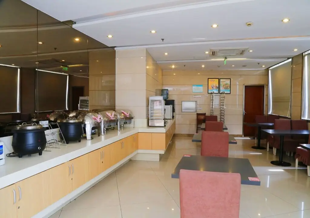 Шанхай: JinJiang Inn Huqingping