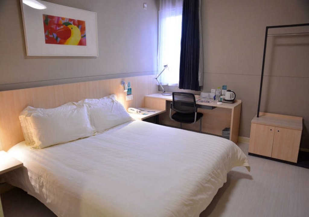 Таншань: Jinjiang Inn Tangshan Daxue Avenue