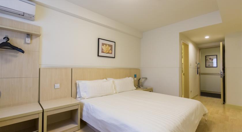 Циньхуандао: Jinjiang Inn Qinhuangdao Yingbin Road