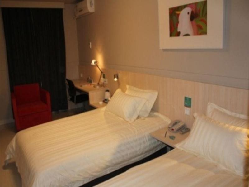 Тайчжоу: Jinjiang Inn Taizhou Xinghua Dainan Town