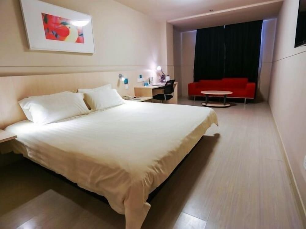 Цзиньчжоу: Jinjiang Inn Jinzhou Train Station Zhongyang Street