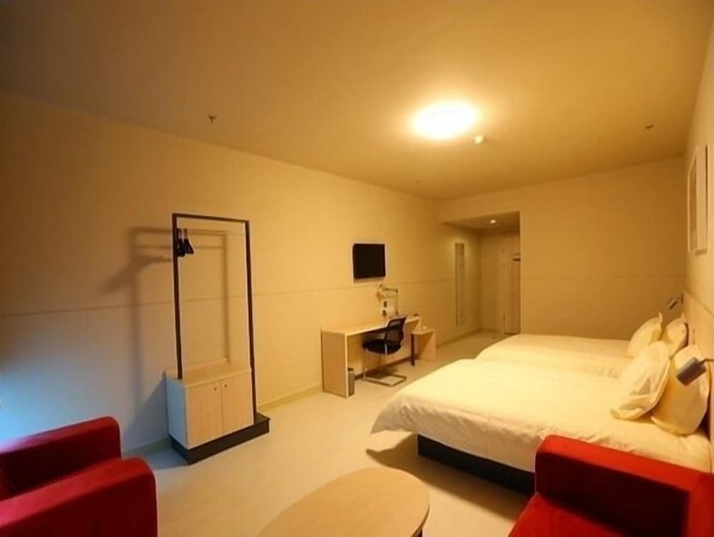 Далянь: Jinjiang Inn Dalian Jinzhou Xiangying Park