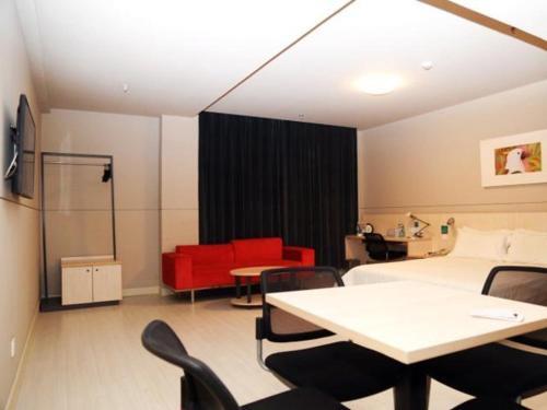 Таншань: Jinjiang Inn Qianan Middle Yanshan Road Branch