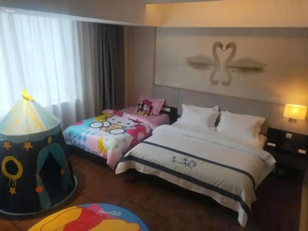 Хэфэй: Metropolo Hefei Swan Lake Hotel