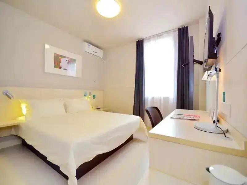 Ухань: Jinjiang Inn Wuhan Optics Valley Avenue GaoXinEr Road
