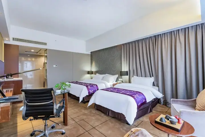 Шаоксинг: Jinjiang Metropolo Shaoxing Keqiao Wanda Plaza