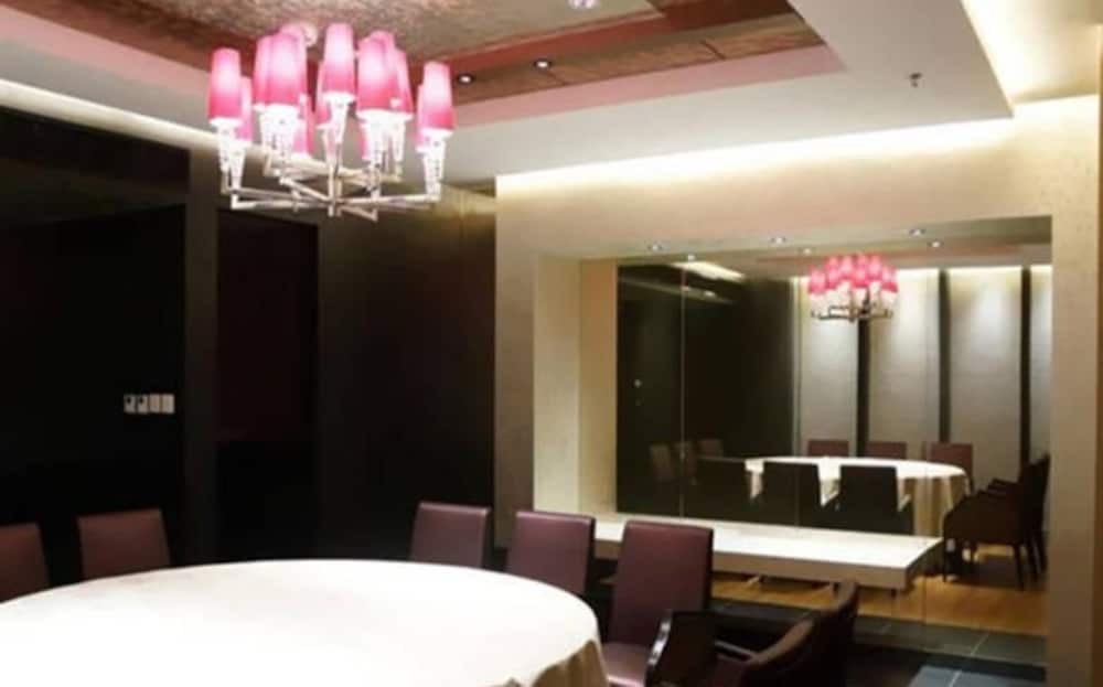 Таншань: Tangshan Jinjiang Magnotel