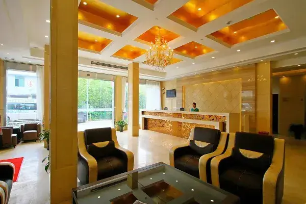 Шанхай: Jinjiang Inn Select Airport Town Chuannanfeng Road