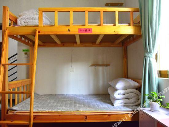 Дали: Dali Free Bird Hostel