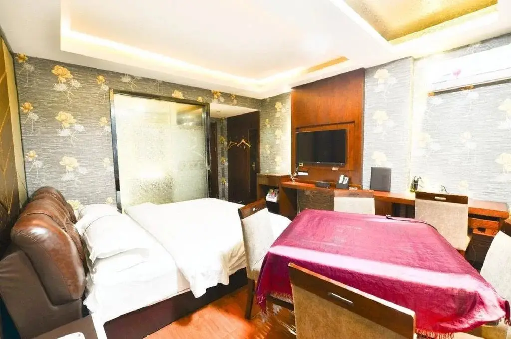 Иу: Yiwu Feinidi Inn