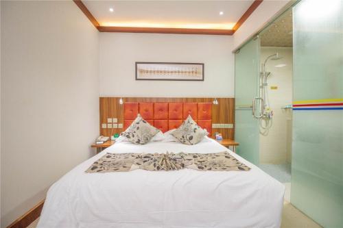 Цзинхун: Yunjingyuan Holiday Hotel