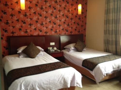 Иу: Junhong Business Hotel
