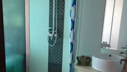 Иу: Junhong Business Hotel