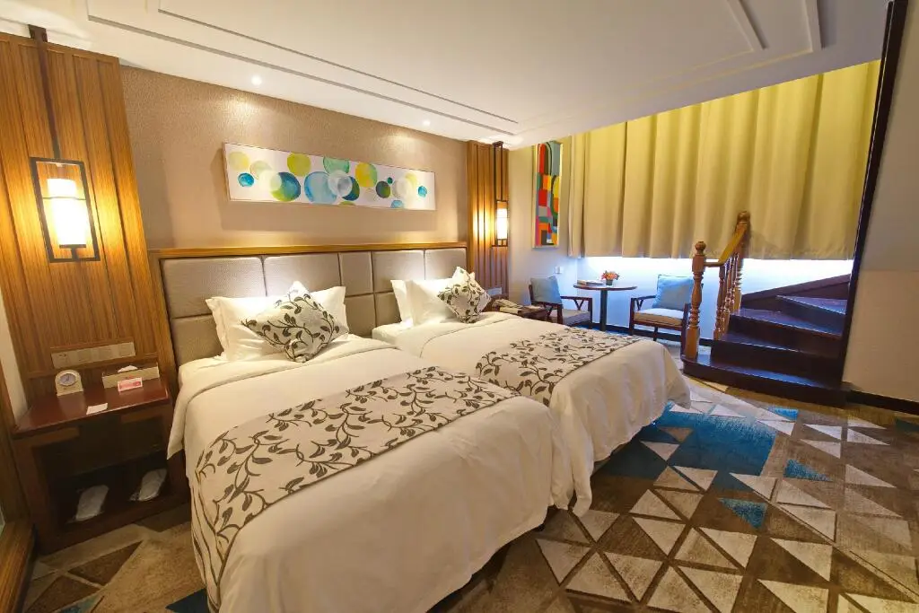 Шанхай: Shanghai Ramada East