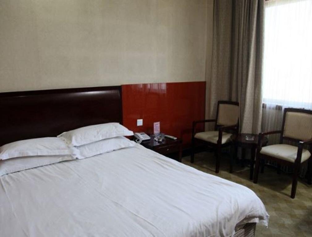 Иу: Yiwu Ruixin Business Inn