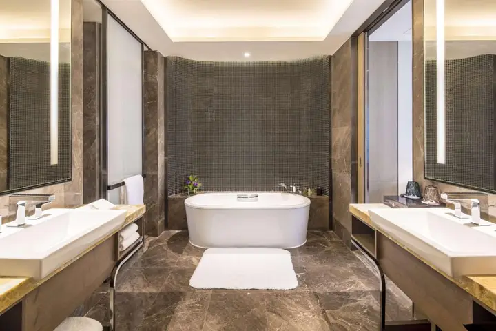 Шэньчжэнь: DoubleTree by Hilton Hotel Shenzhen Longhua