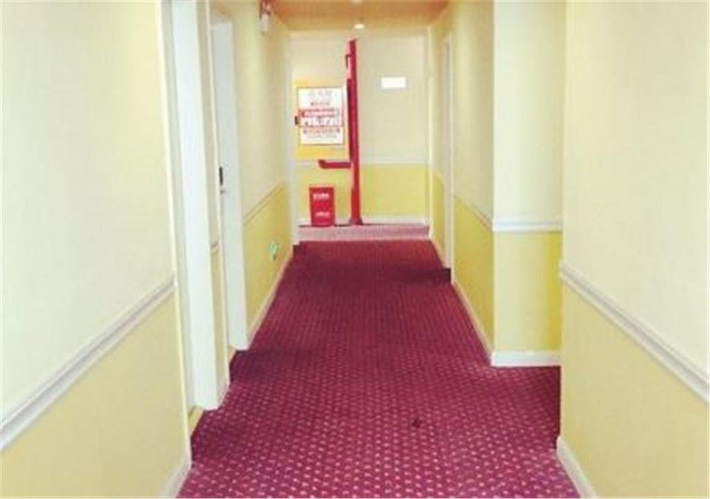 Чунцин: Home Inn Chongqing Wanzhou Gaosuntang Shixian Road Branch