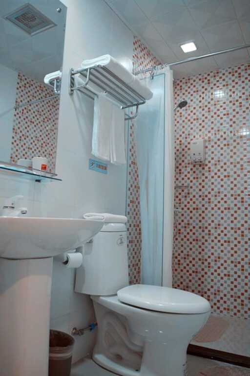 Чунцин: Home Inn Chongqing Kaixian Coach Terminal