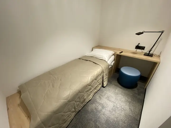 Химки: Зал сна и отдыха Sleep Lounge, Терминал D — хостел