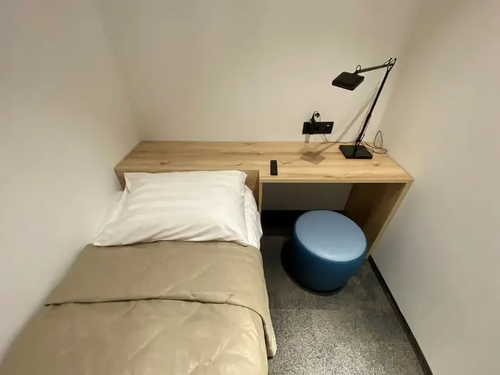 Химки: Зал сна и отдыха Sleep Lounge, Терминал D — хостел