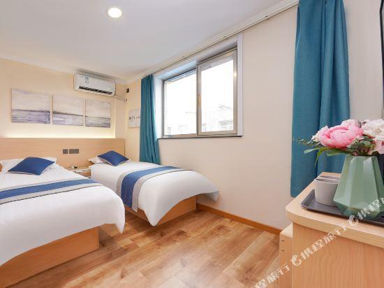 Пекин: Jia Li Hua Hotel Chain (Communication University of China West Gate)