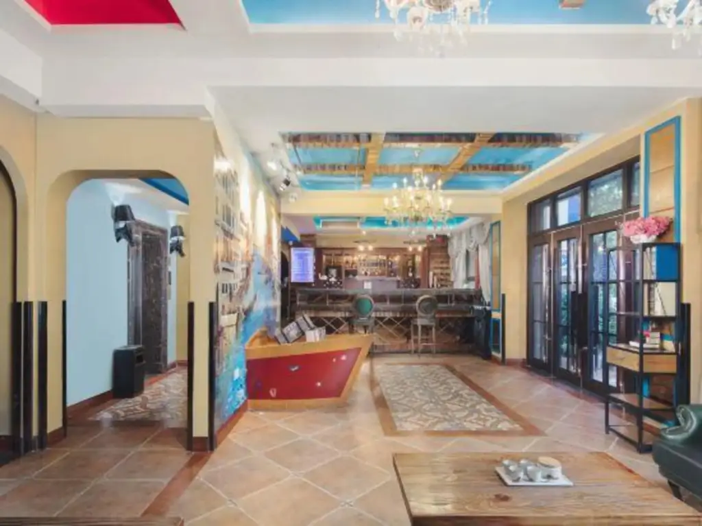 Чанчжоу: Guangan Linshui Fengge Fashion Hotel