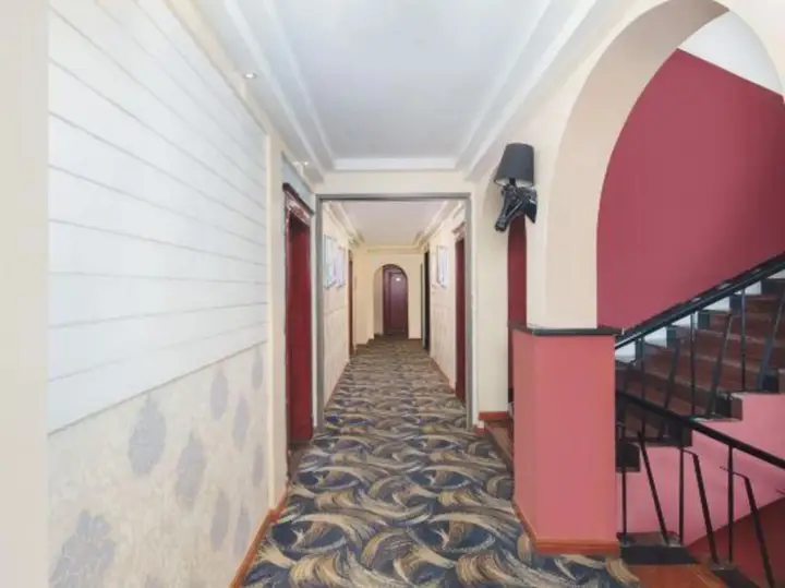 Чанчжоу: Guangan Linshui Fengge Fashion Hotel