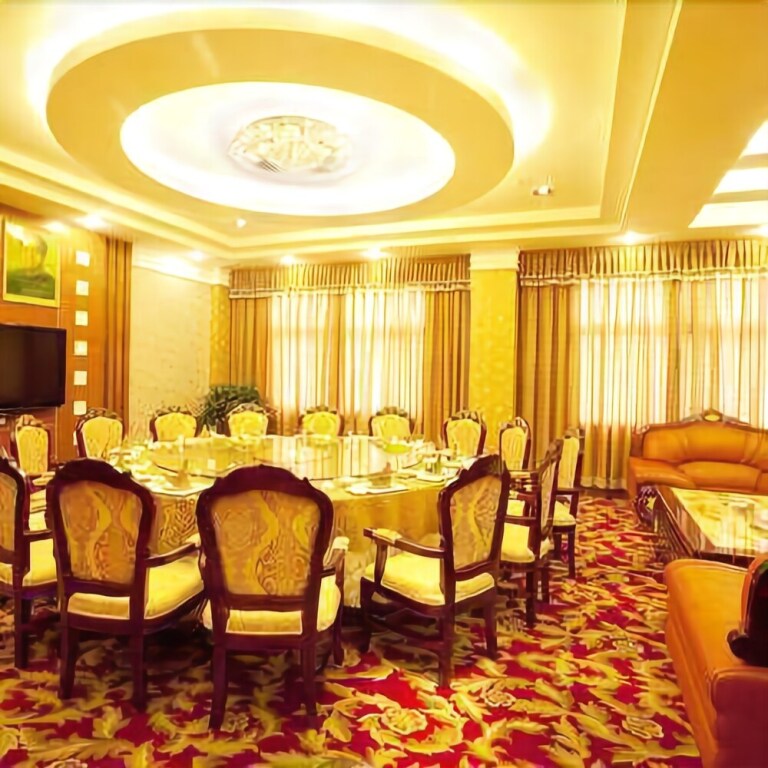 Линжи: Style Hotel