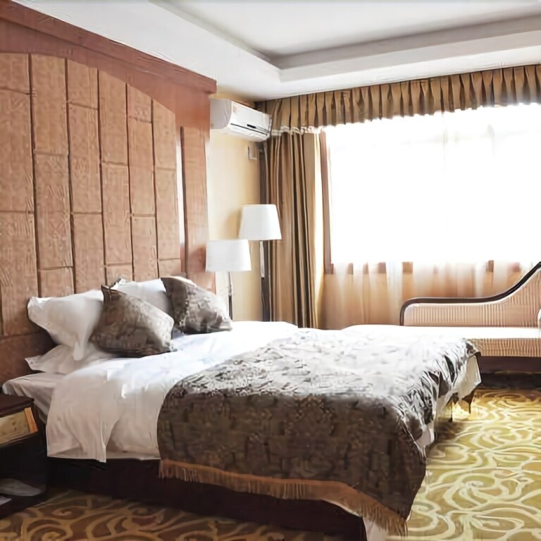 Линжи: Style Hotel