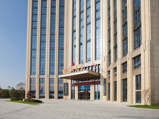 Интань: Lavande Hotel (Yingtan Longhushan Avenue long distance passenger station store)