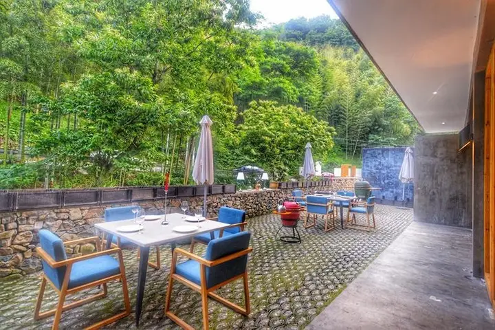 Нинбо: Wushan Hostel
