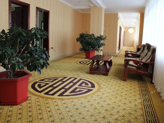Мэнлинг: Hongbin Yinxin Hotel