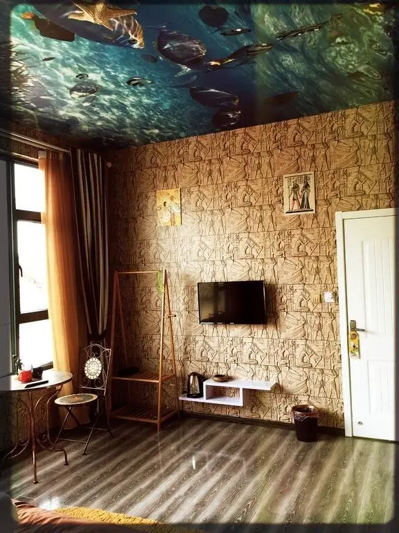 Дали: Aiqing Story Hostel