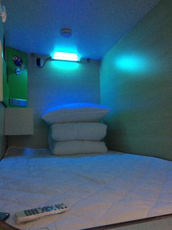 Чунцин: GreenIsland Space Capsule Youth Hostel