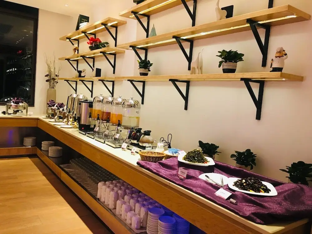 Чжанцзяцзе: Laurel House Hotel