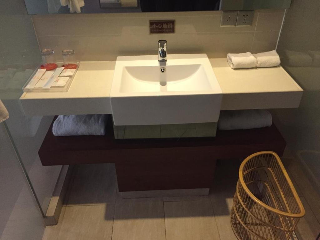 Шэньчжэнь: Shenzhen Runyuan Fashion Hotel