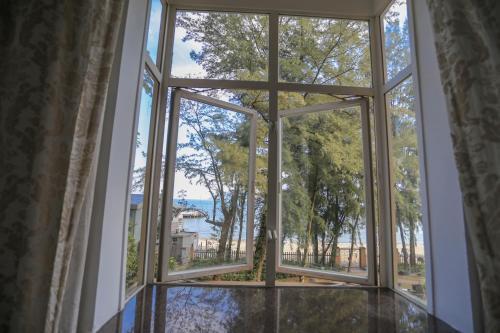 Шэньчжэнь: Wind & Moon Holiday Home