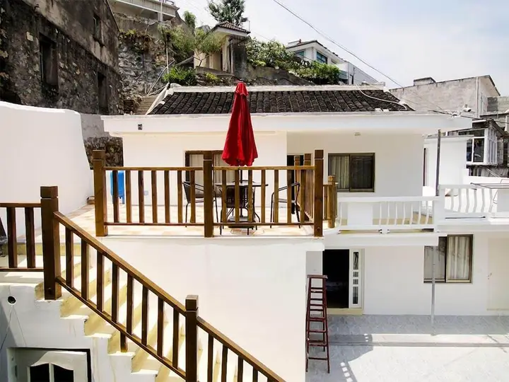 Нинбо: Xiang Shan Lin Hai Homestay