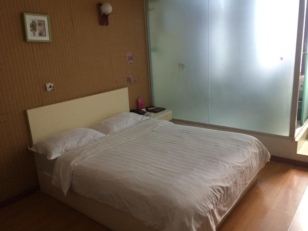 Шанхай: Yiting Hotel
