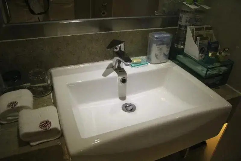 Ухань: Roying Hotel