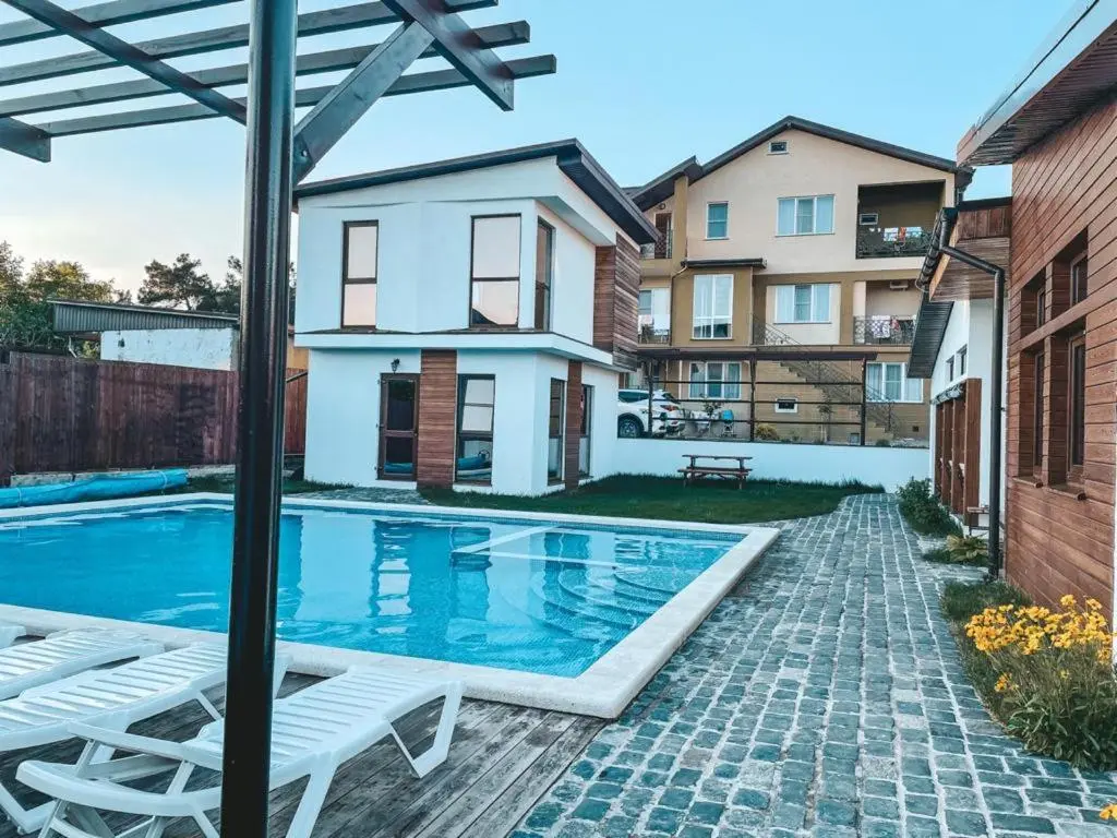 Кабардинка: EleOn House