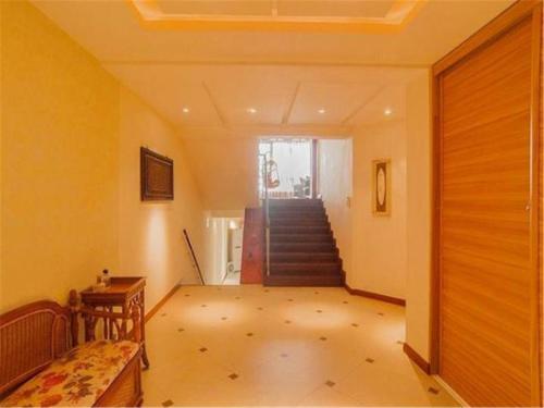 Циндао: Qingdao Seaview Villa